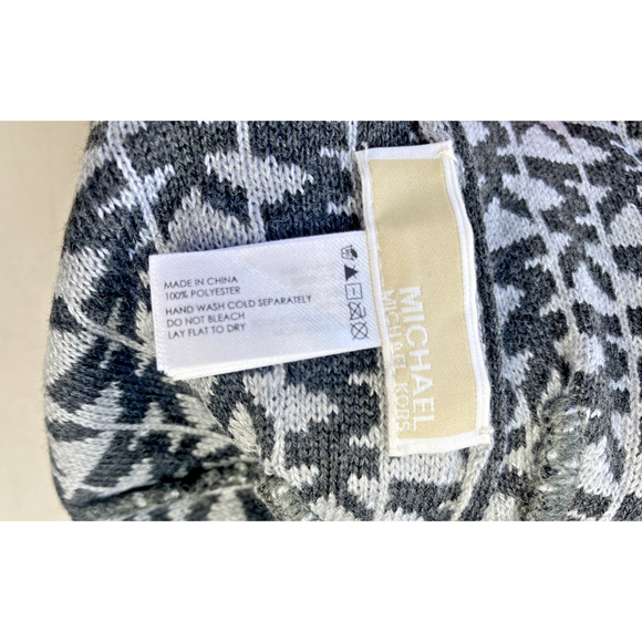 MICHAEL KORS Hat Womens MK MONOGRAM Gray Logo Stretch Winter Beanie NEW - Picture 4 of 4